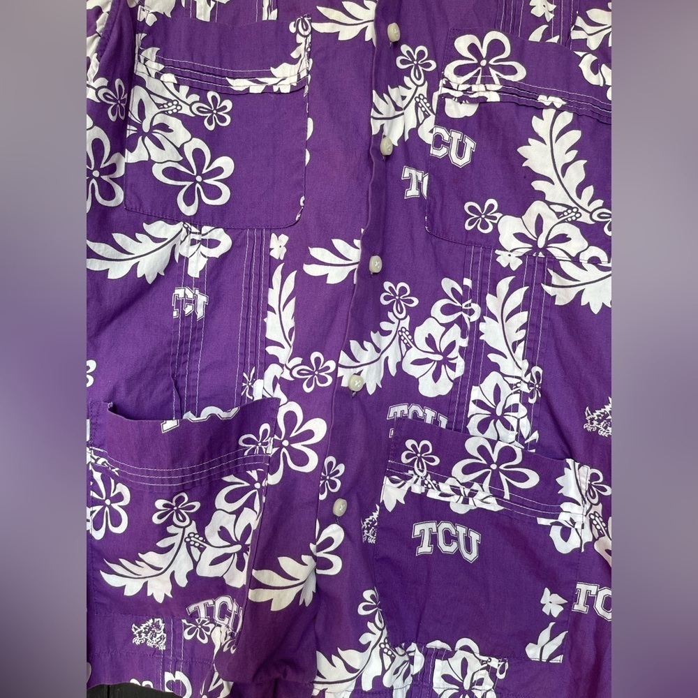 Hawaiiabera TCU Texas Christian University Purple Hawaiian Shirt Men’s Sz S - Picture 9 of 9